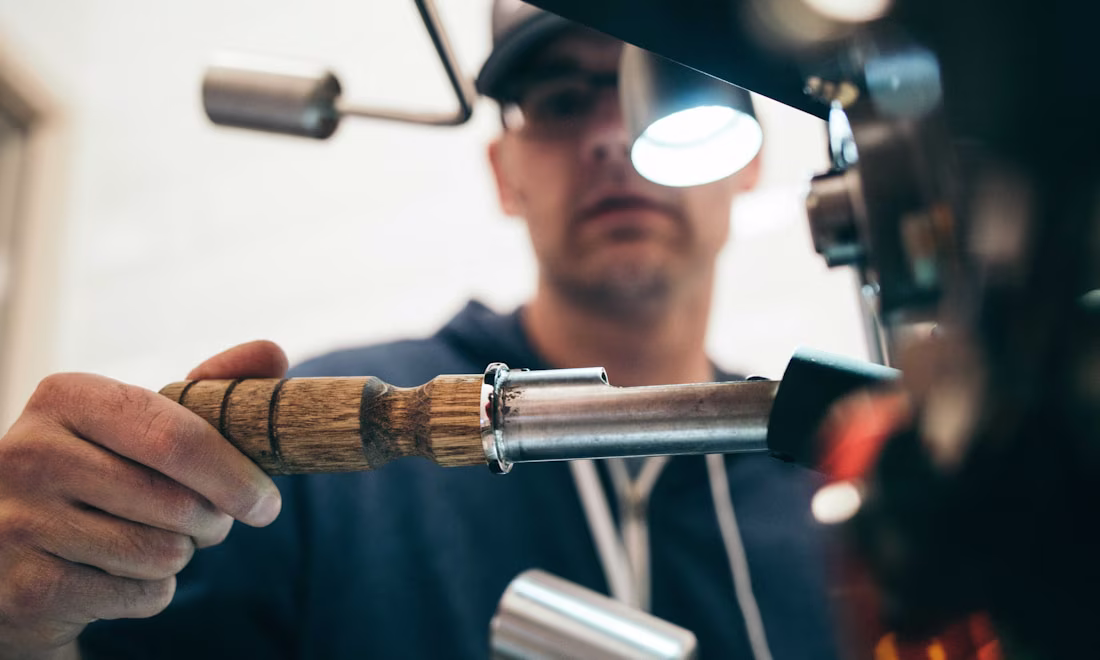 Procesión nocturna Oaxaca — velas y copal — Semana Santa fotografía
